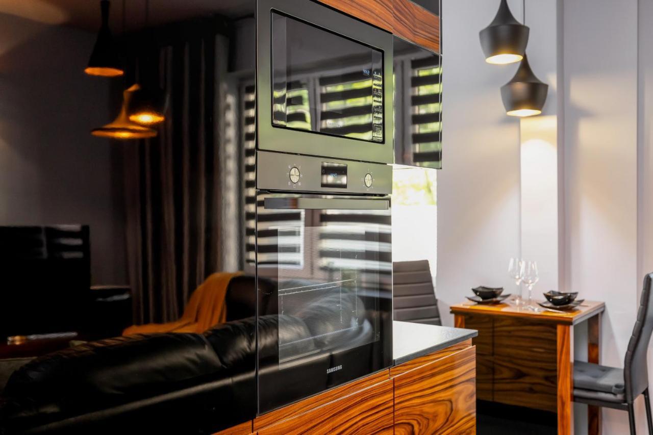 Stylish Korfantego Apartment Next To Spodek By Noclegi Renters Katowice Exterior foto