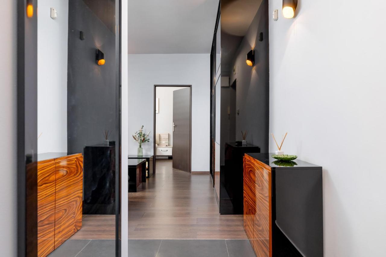 Stylish Korfantego Apartment Next To Spodek By Noclegi Renters Katowice Exterior foto