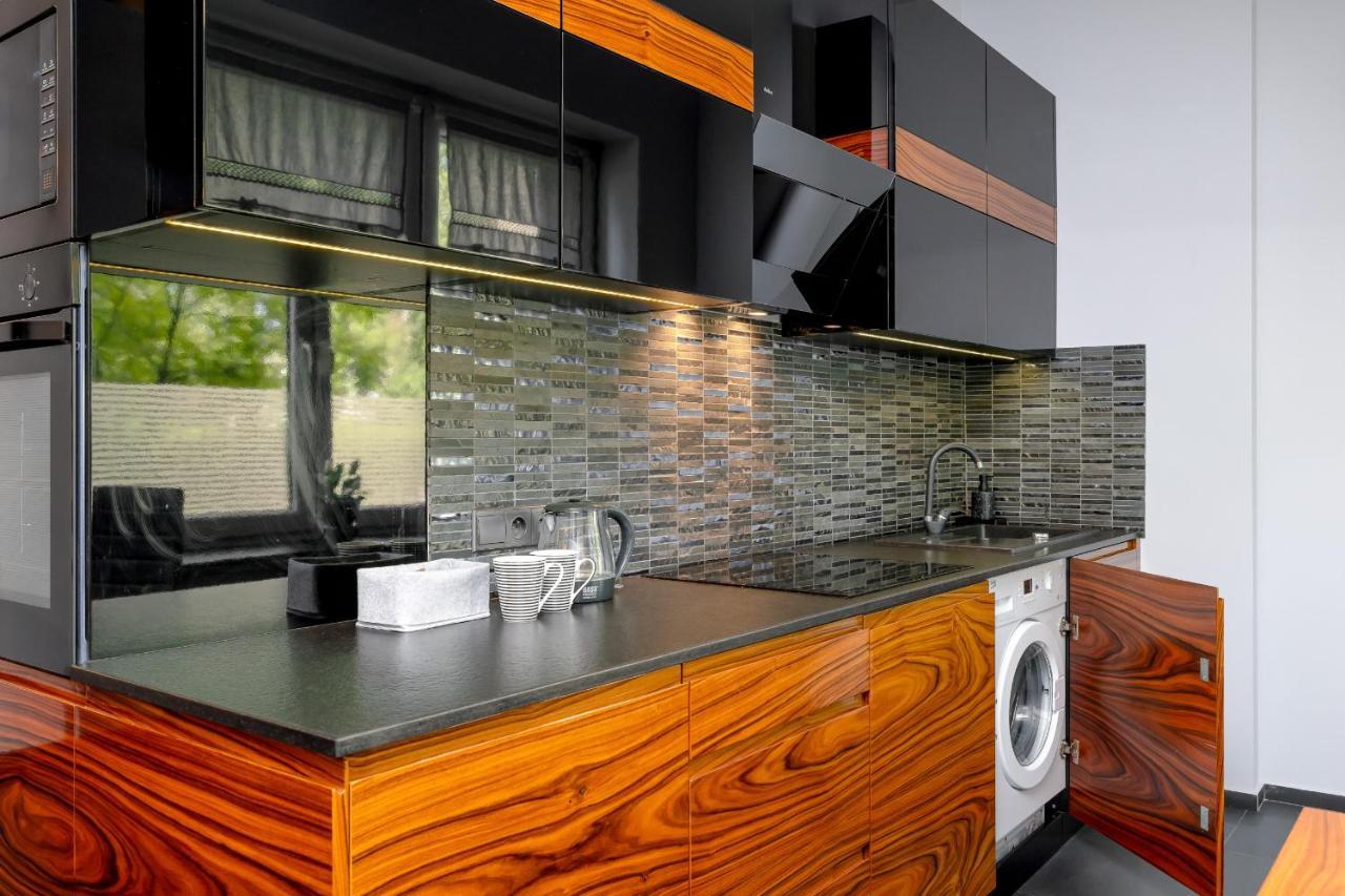Stylish Korfantego Apartment Next To Spodek By Noclegi Renters Katowice Exterior foto